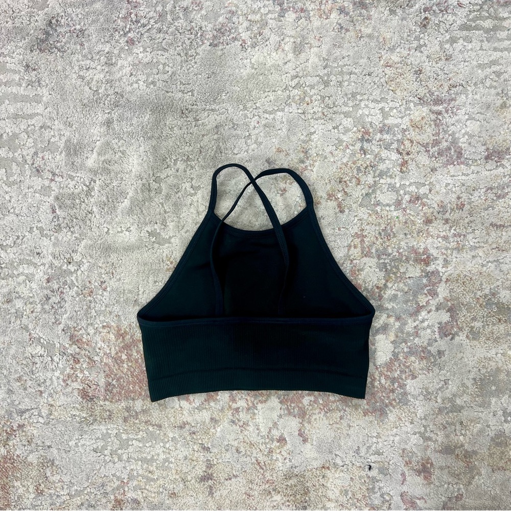 Nike Crop - Picture 2 of 4